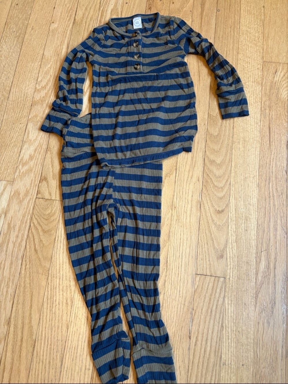 Lou Lou and company stripe pajama set SIZE 2T